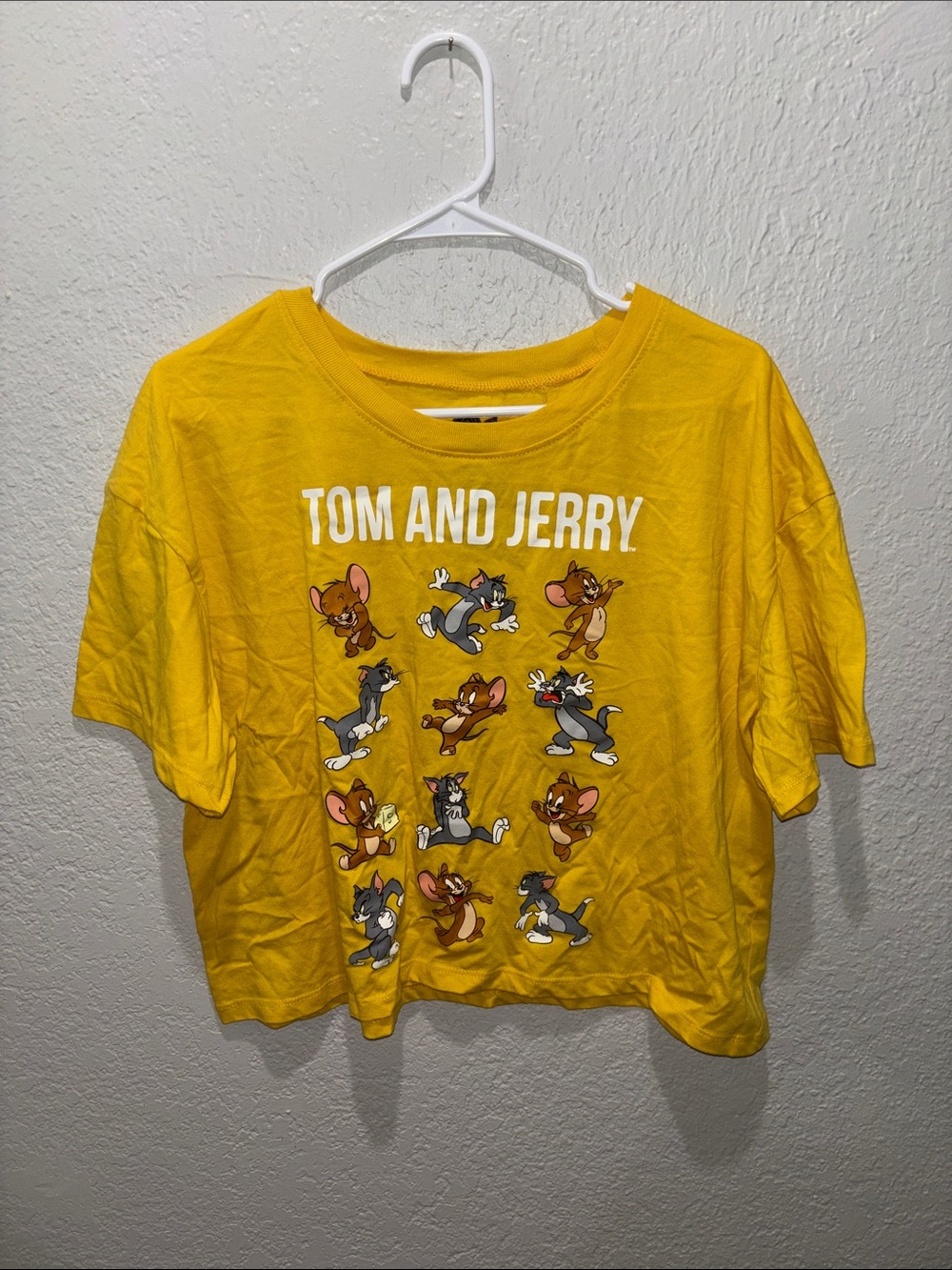 Yellow Womens XL Tom and Jerry Graphic Crop Top